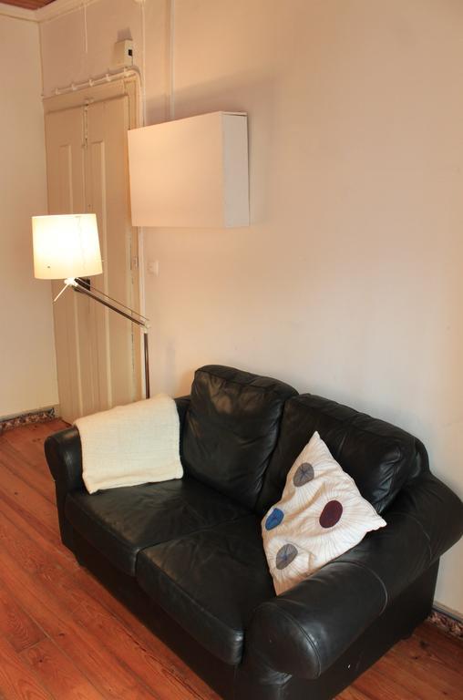 The Blue House - Lively Bairro Alto Apartment ลิสบอน ห้อง รูปภาพ