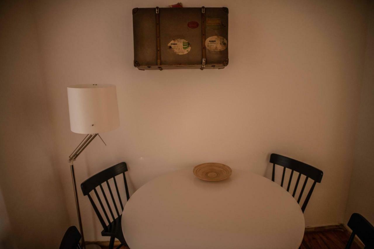 The Blue House - Lively Bairro Alto Apartment ลิสบอน ภายนอก รูปภาพ