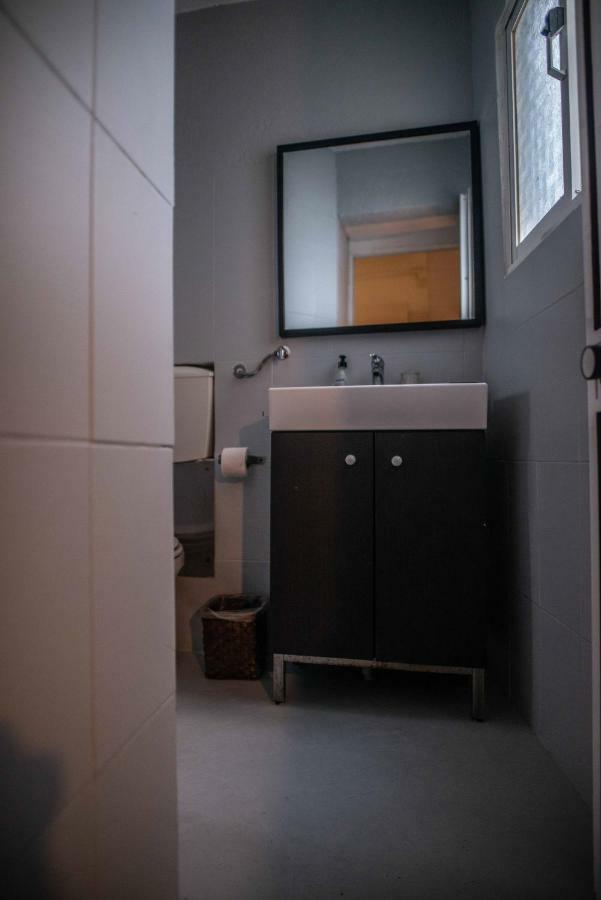 The Blue House - Lively Bairro Alto Apartment ลิสบอน ภายนอก รูปภาพ